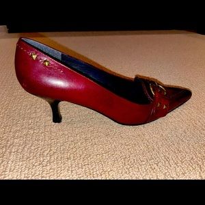 Stuart Weitzman wine color leather pump 9M